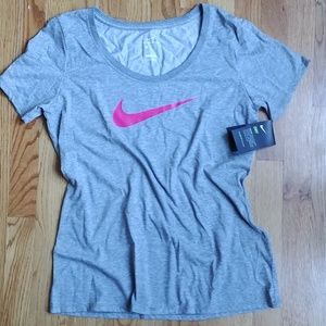 Nike Tee Dri-Fit NWT